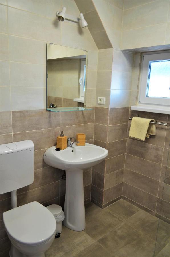 Hotel Casa Calin Crișan Zewnętrze zdjęcie